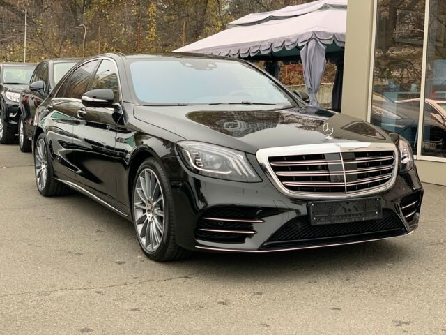 Чорний Мерседес С Клас, об'ємом двигуна 4 л та пробігом 20 тис. км за 122000 $, фото 1 на Automoto.ua