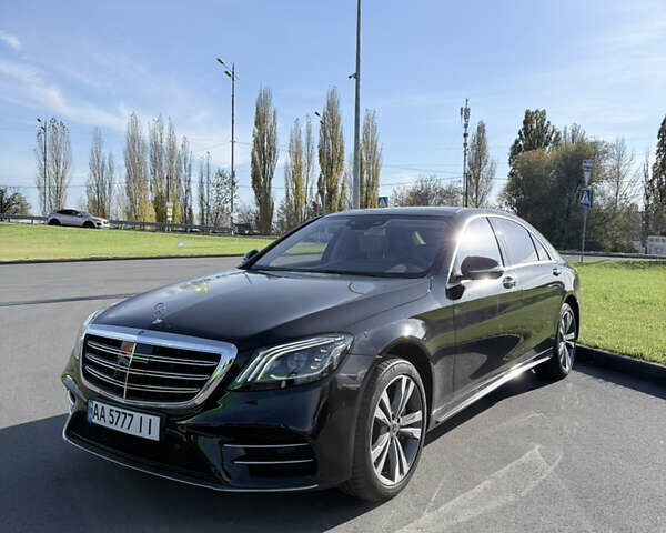 Черный Мерседес С Класс, объемом двигателя 4 л и пробегом 96 тыс. км за 76000 $, фото 1 на Automoto.ua