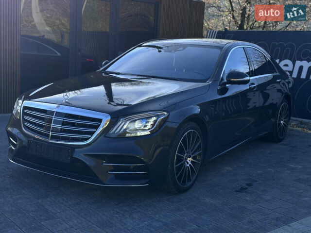 Черный Мерседес С Класс, объемом двигателя 2.93 л и пробегом 181 тыс. км за 67000 $, фото 1 на Automoto.ua