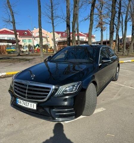 Черный Мерседес С Класс, объемом двигателя 3.99 л и пробегом 274 тыс. км за 45000 $, фото 1 на Automoto.ua