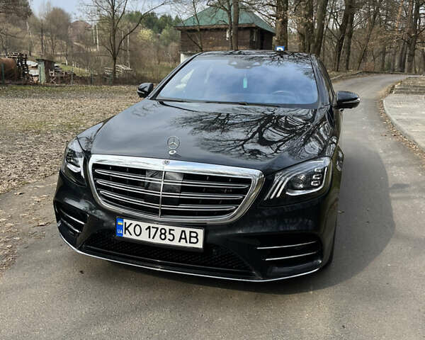 Черный Мерседес С Класс, объемом двигателя 3 л и пробегом 180 тыс. км за 64111 $, фото 1 на Automoto.ua