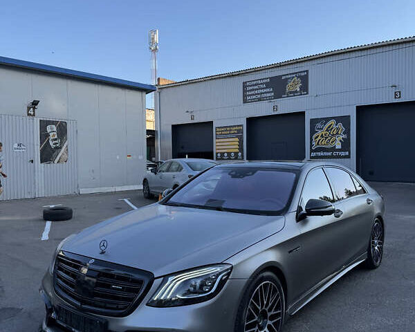 Черный Мерседес С Класс, объемом двигателя 4 л и пробегом 90 тыс. км за 92000 $, фото 1 на Automoto.ua