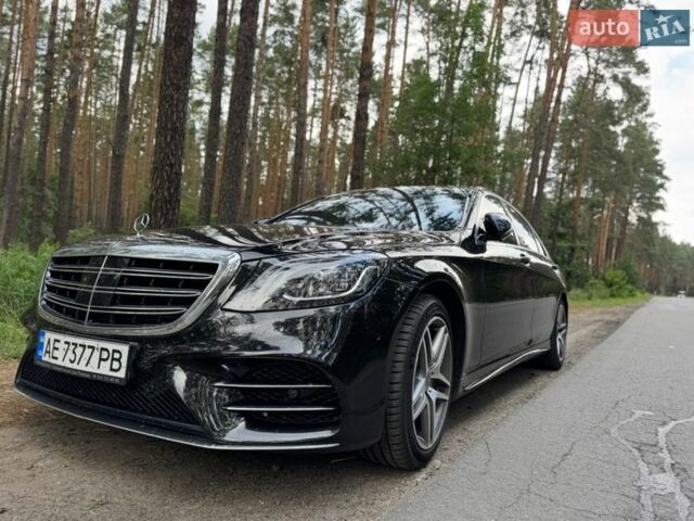Черный Мерседес С Класс, объемом двигателя 2.93 л и пробегом 139 тыс. км за 60000 $, фото 1 на Automoto.ua