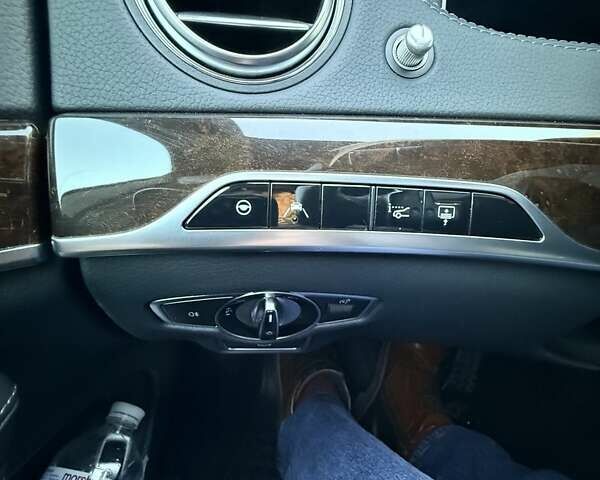 Черный Мерседес С Класс, объемом двигателя 2.93 л и пробегом 88 тыс. км за 76900 $, фото 1 на Automoto.ua