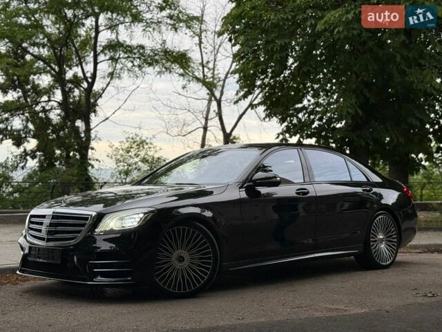 Черный Мерседес С Класс, объемом двигателя 3.98 л и пробегом 130 тыс. км за 76000 $, фото 1 на Automoto.ua