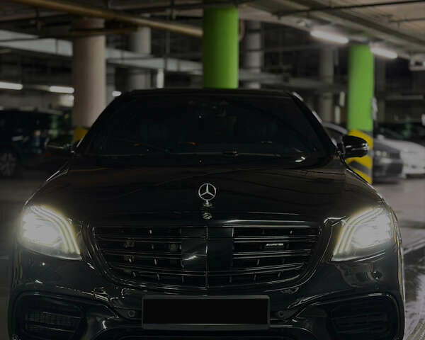 Чорний Мерседес С Клас, об'ємом двигуна 3.98 л та пробігом 88 тис. км за 83000 $, фото 1 на Automoto.ua