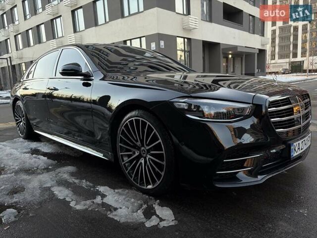 Черный Мерседес С Класс, объемом двигателя 3 л и пробегом 141 тыс. км за 95222 $, фото 1 на Automoto.ua