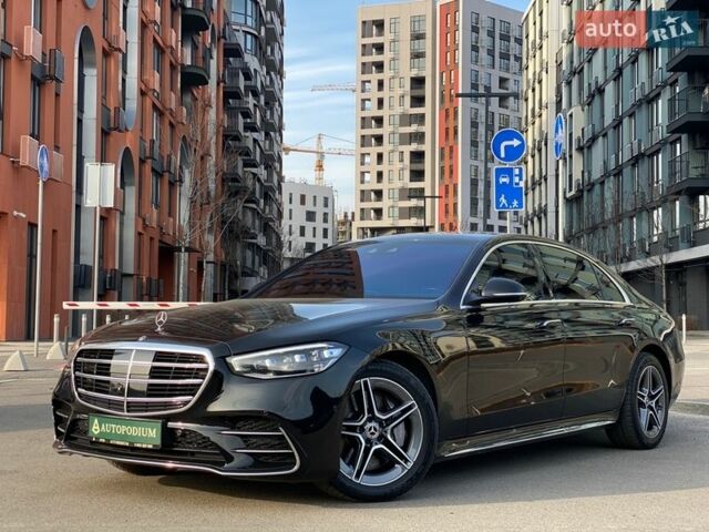 Черный Мерседес С Класс, объемом двигателя 3 л и пробегом 110 тыс. км за 92000 $, фото 1 на Automoto.ua