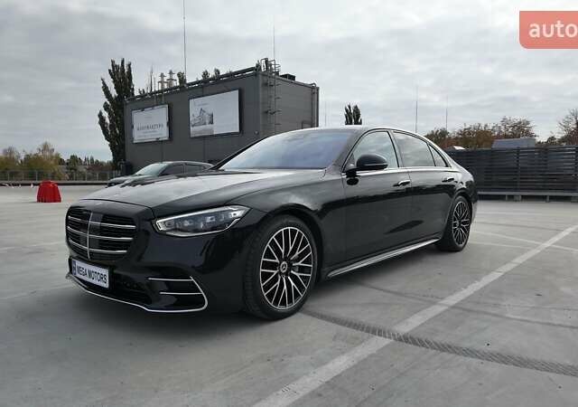 Черный Мерседес С Класс, объемом двигателя 3.98 л и пробегом 96 тыс. км за 92990 $, фото 1 на Automoto.ua