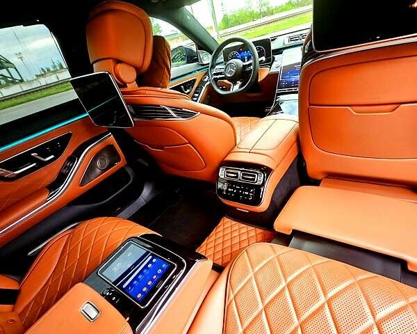 Черный Мерседес С Класс, объемом двигателя 2.93 л и пробегом 74 тыс. км за 115000 $, фото 1 на Automoto.ua