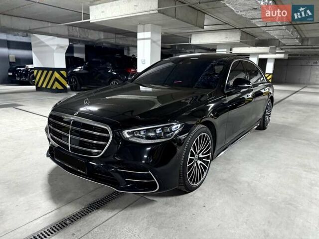 Черный Мерседес С Класс, объемом двигателя 3.98 л и пробегом 66 тыс. км за 124000 $, фото 1 на Automoto.ua