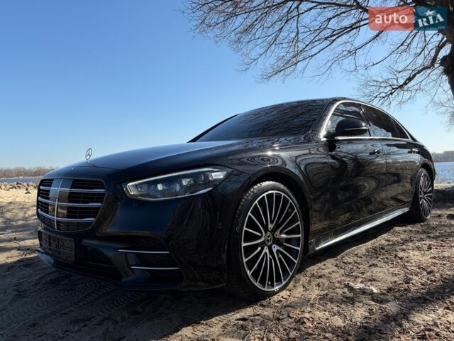 Чорний Мерседес С Клас, об'ємом двигуна 3 л та пробігом 141 тис. км за 95300 $, фото 1 на Automoto.ua