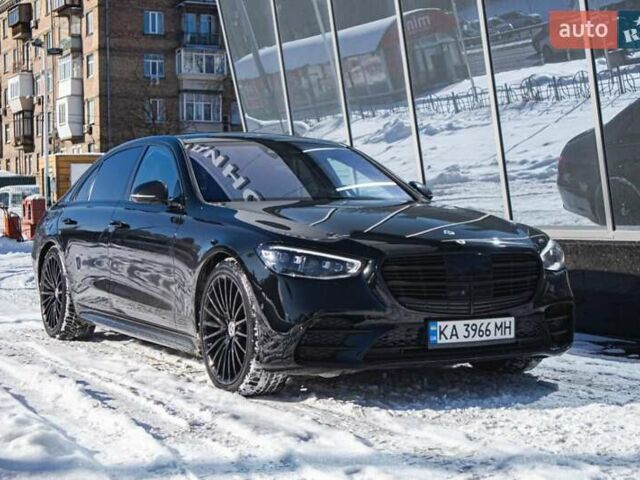 Чорний Мерседес С Клас, об'ємом двигуна 3 л та пробігом 100 тис. км за 124000 $, фото 1 на Automoto.ua