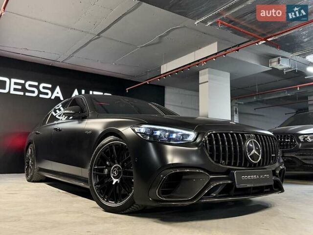 Черный Мерседес С Класс, объемом двигателя 3.98 л и пробегом 35 тыс. км за 260000 $, фото 1 на Automoto.ua