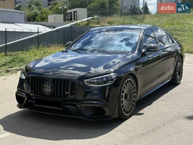 Черный Мерседес С Класс, объемом двигателя 3.98 л и пробегом 1 тыс. км за 399000 $, фото 1 на Automoto.ua