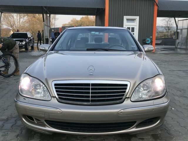 Коричневый Мерседес С Класс, объемом двигателя 0 л и пробегом 390 тыс. км за 2650 $, фото 1 на Automoto.ua