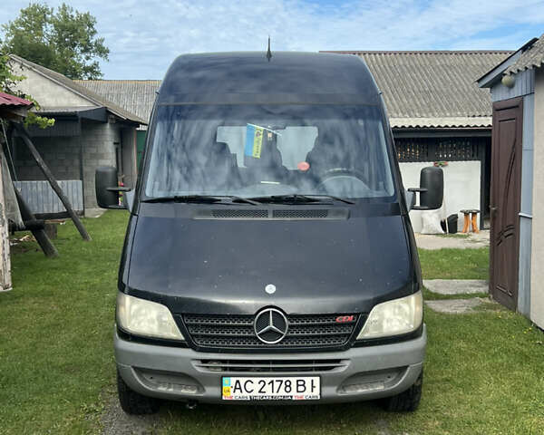 Мерседес С Класс, объемом двигателя 2.1 л и пробегом 344 тыс. км за 10000 $, фото 1 на Automoto.ua