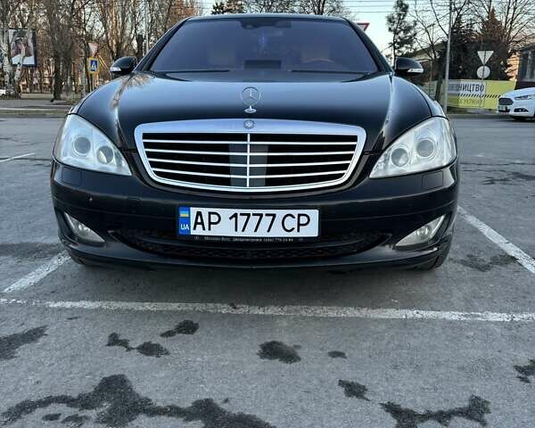 Мерседес С Класс, объемом двигателя 5.5 л и пробегом 177 тыс. км за 12500 $, фото 1 на Automoto.ua