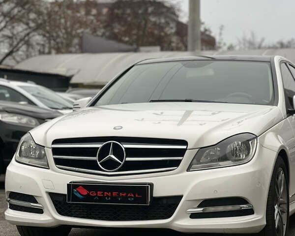 Мерседес С Класс, объемом двигателя 1.8 л и пробегом 220 тыс. км за 12300 $, фото 1 на Automoto.ua