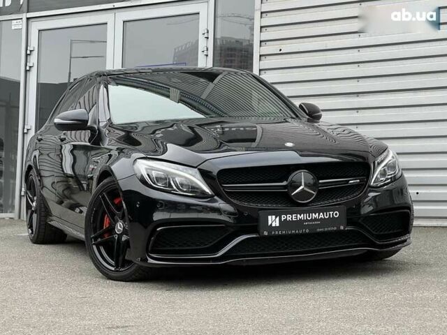 Мерседес С Класс, объемом двигателя 4 л и пробегом 133 тыс. км за 38500 $, фото 1 на Automoto.ua