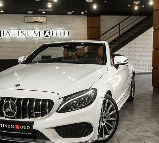 Мерседес С Класс, объемом двигателя 2 л и пробегом 134 тыс. км за 33900 $, фото 1 на Automoto.ua