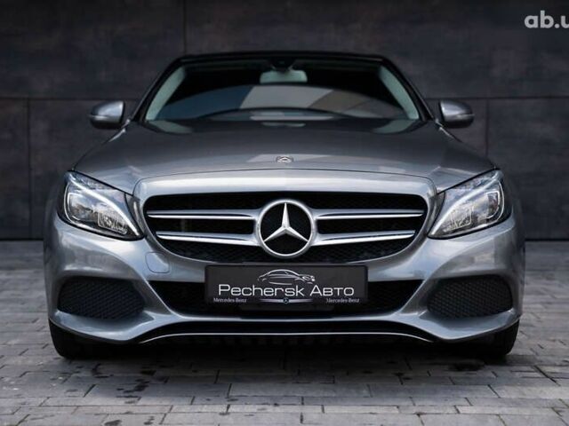 Мерседес С Клас, об'ємом двигуна 2 л та пробігом 137 тис. км за 23900 $, фото 1 на Automoto.ua