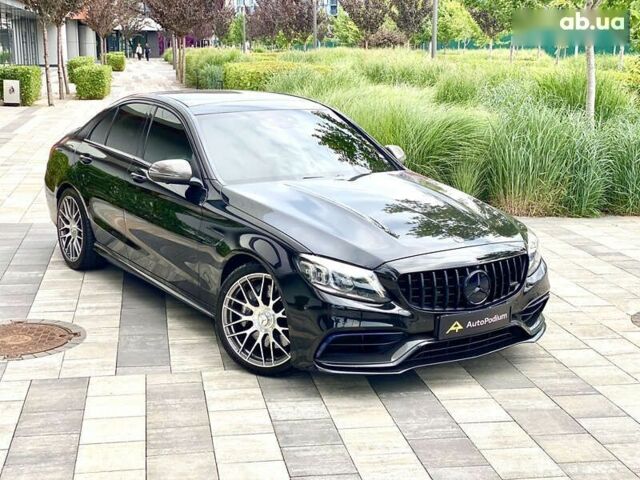 Мерседес С Класс, объемом двигателя 4 л и пробегом 63 тыс. км за 55490 $, фото 1 на Automoto.ua