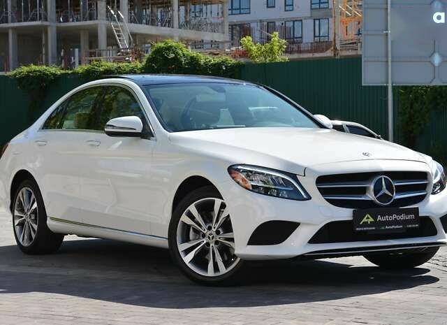 Мерседес С Класс, объемом двигателя 2 л и пробегом 97 тыс. км за 27700 $, фото 1 на Automoto.ua