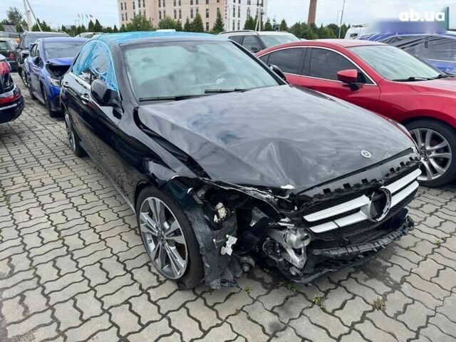 Мерседес С Класс, объемом двигателя 2 л и пробегом 80 тыс. км за 15950 $, фото 1 на Automoto.ua