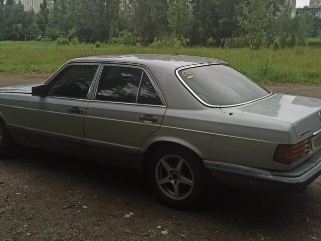 Серый Мерседес С Класс, объемом двигателя 3 л и пробегом 300 тыс. км за 3600 $, фото 1 на Automoto.ua