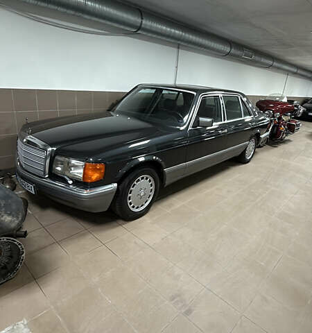 Серый Мерседес С Класс, объемом двигателя 5.55 л и пробегом 129 тыс. км за 43000 $, фото 1 на Automoto.ua