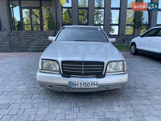 Сірий Мерседес С Клас, об'ємом двигуна 3.2 л та пробігом 350 тис. км за 2450 $, фото 1 на Automoto.ua