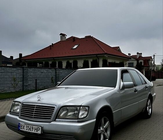 Сірий Мерседес С Клас, об'ємом двигуна 4.2 л та пробігом 300 тис. км за 2999 $, фото 1 на Automoto.ua