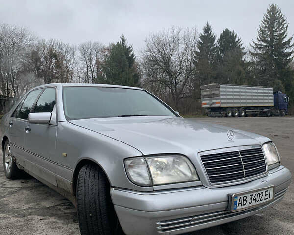 Серый Мерседес С Класс, объемом двигателя 4.2 л и пробегом 450 тыс. км за 2950 $, фото 1 на Automoto.ua