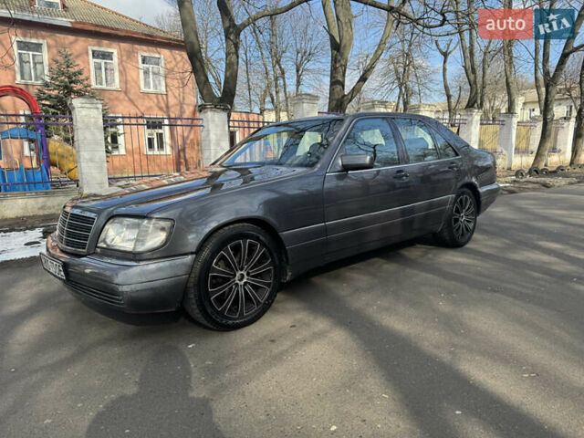 Сірий Мерседес С Клас, об'ємом двигуна 3.5 л та пробігом 319 тис. км за 3700 $, фото 1 на Automoto.ua