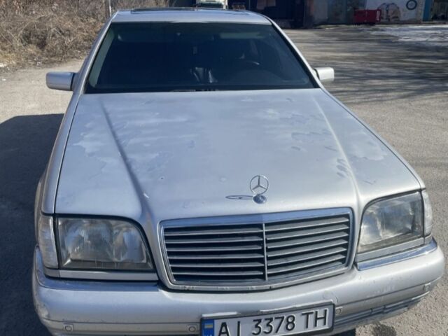 Сірий Мерседес С Клас, об'ємом двигуна 5 л та пробігом 465 тис. км за 3901 $, фото 1 на Automoto.ua