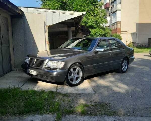 Серый Мерседес С Класс, объемом двигателя 3 л и пробегом 400 тыс. км за 7200 $, фото 1 на Automoto.ua