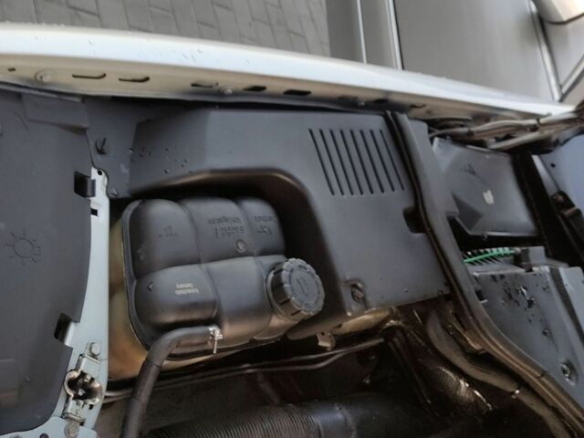 Сірий Мерседес С Клас, об'ємом двигуна 4.2 л та пробігом 520 тис. км за 7500 $, фото 1 на Automoto.ua