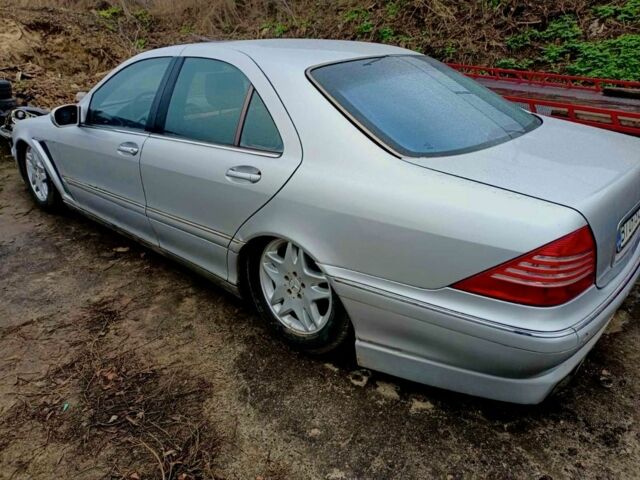 Сірий Мерседес С Клас, об'ємом двигуна 3.2 л та пробігом 260 тис. км за 3000 $, фото 1 на Automoto.ua