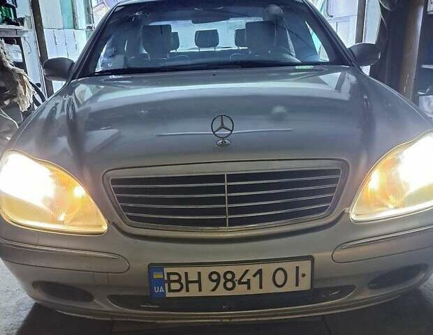 Сірий Мерседес С Клас, об'ємом двигуна 3.2 л та пробігом 442 тис. км за 4500 $, фото 1 на Automoto.ua