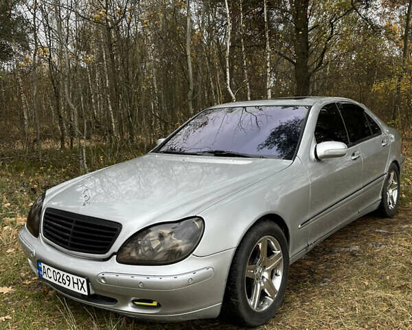 Сірий Мерседес С Клас, об'ємом двигуна 4.3 л та пробігом 373 тис. км за 4450 $, фото 1 на Automoto.ua