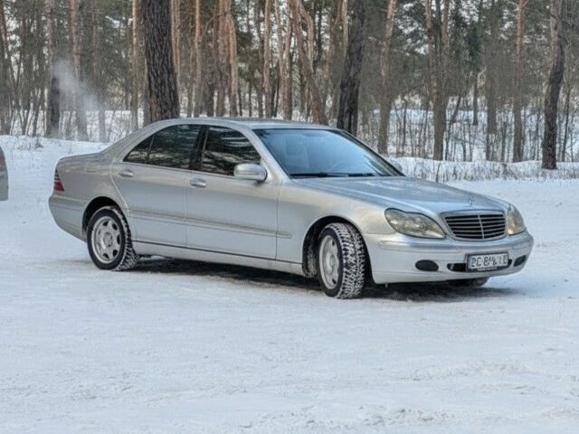 Серый Мерседес С Класс, объемом двигателя 4.3 л и пробегом 430 тыс. км за 3999 $, фото 1 на Automoto.ua