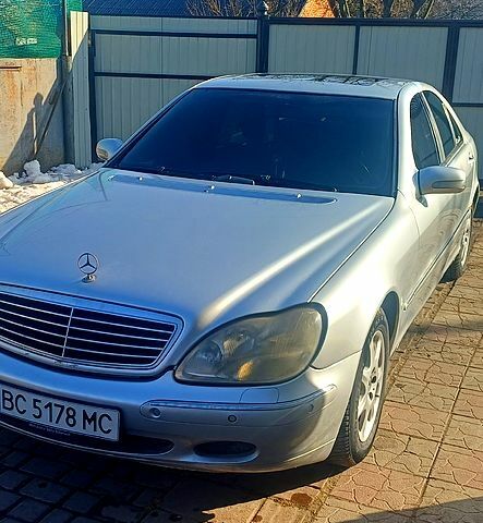 Сірий Мерседес С Клас, об'ємом двигуна 3.2 л та пробігом 490 тис. км за 4500 $, фото 1 на Automoto.ua