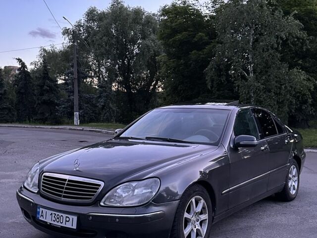 Сірий Мерседес С Клас, об'ємом двигуна 3.2 л та пробігом 290 тис. км за 4700 $, фото 1 на Automoto.ua