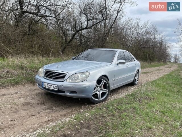 Серый Мерседес С Класс, объемом двигателя 3.22 л и пробегом 350 тыс. км за 4500 $, фото 1 на Automoto.ua