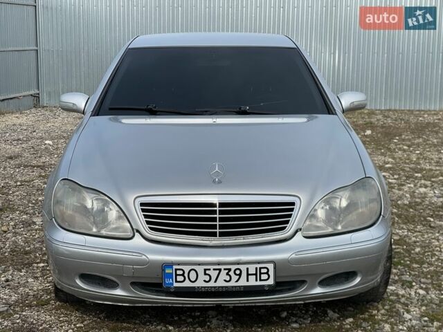 Серый Мерседес С Класс, объемом двигателя 3.2 л и пробегом 250 тыс. км за 3950 $, фото 1 на Automoto.ua