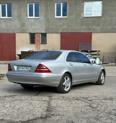 Серый Мерседес С Класс, объемом двигателя 3.2 л и пробегом 380 тыс. км за 6500 $, фото 1 на Automoto.ua