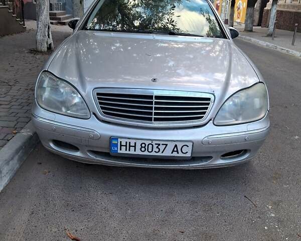 Сірий Мерседес С Клас, об'ємом двигуна 3.22 л та пробігом 320 тис. км за 5300 $, фото 1 на Automoto.ua