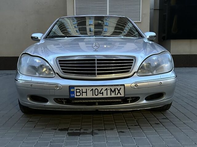 Сірий Мерседес С Клас, об'ємом двигуна 3.2 л та пробігом 380 тис. км за 5900 $, фото 1 на Automoto.ua