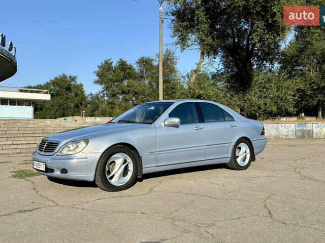 Серый Мерседес С Класс, объемом двигателя 3.2 л и пробегом 233 тыс. км за 8500 $, фото 1 на Automoto.ua